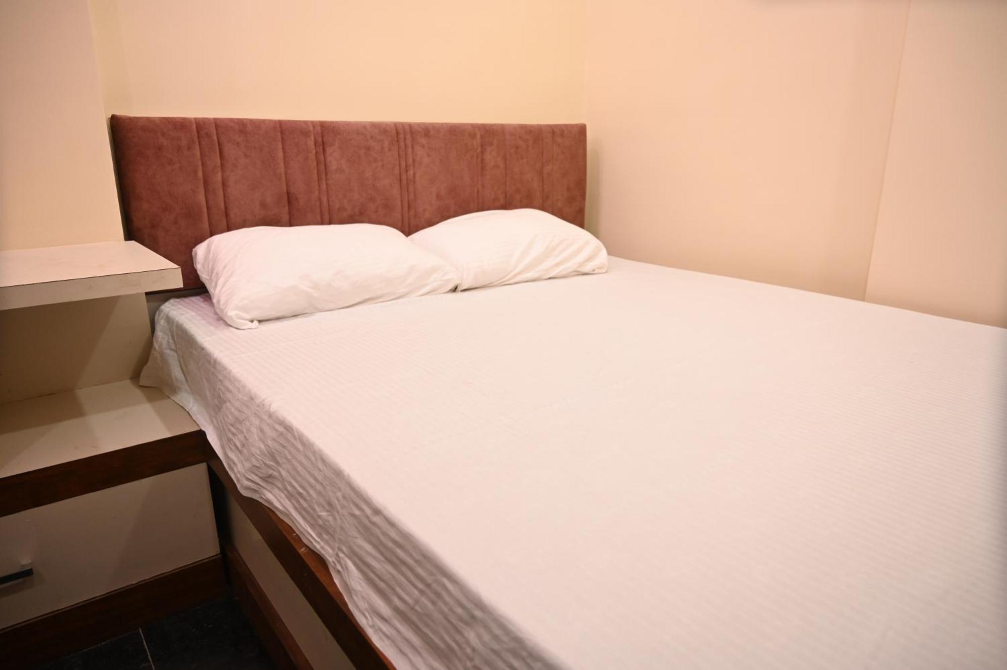Hotel Royal Radiant Ранчи Екстериор снимка